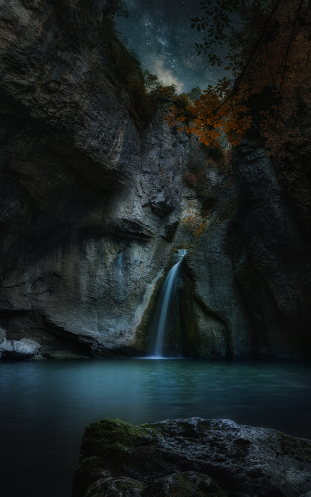 Verwunschener Wasserfall von Albena Markova