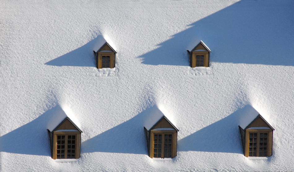 Erster Schnee auf dem Dach von André Pelletier