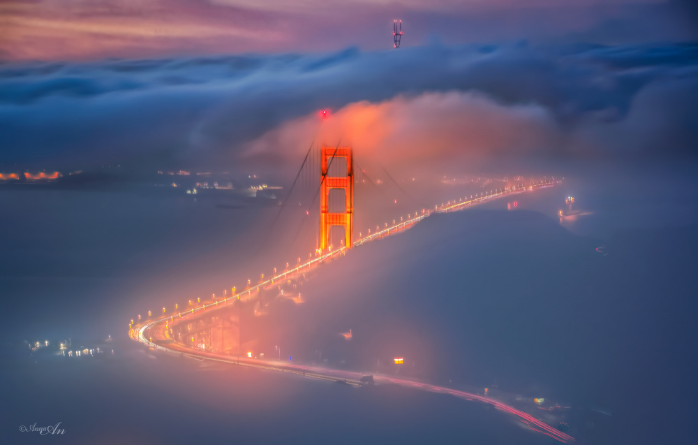 Nebelnacht auf der Golden Gate Bridge von ANNA AN