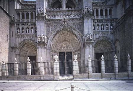 View of the West facade, detail of the three portals (LtoR) the Tower or Inferno Portal, the Portal von Anonymous
