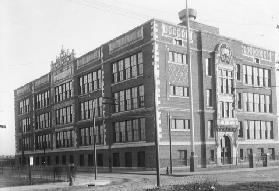 Ansicht der Anthony Wayne School 1914