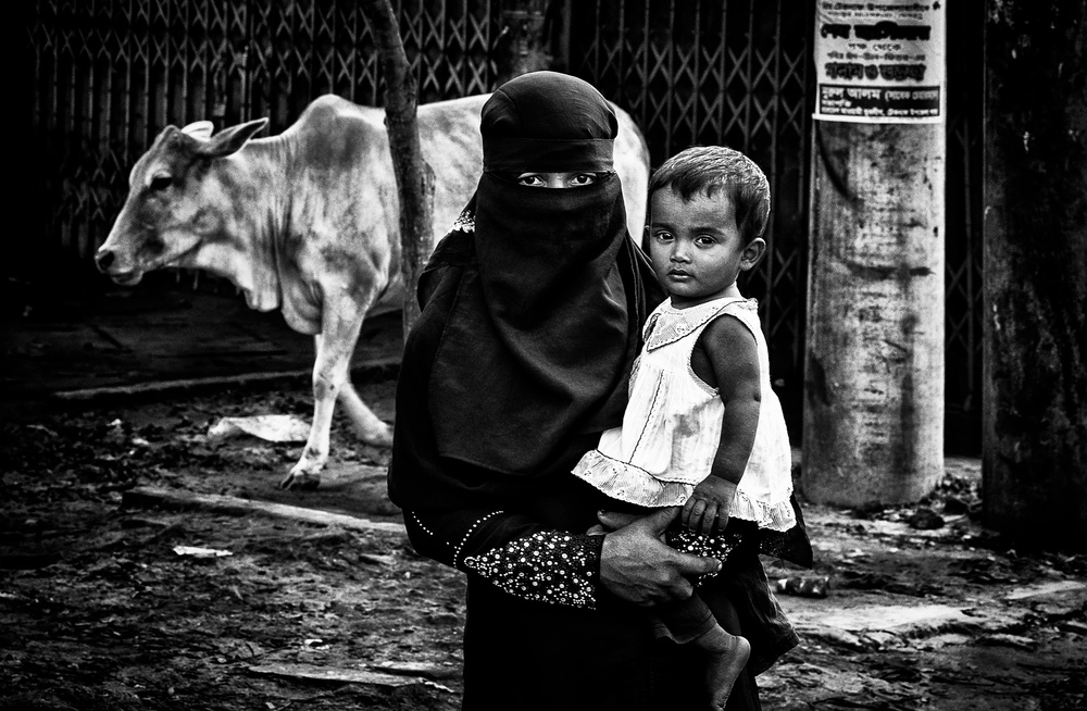Auf den Straßen von Bangladesch. von Joxe Inazio Kuesta Garmendia