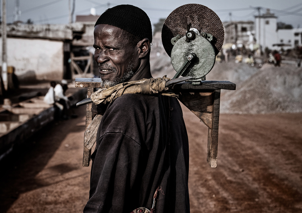 In den Straßen von Benin. von Joxe Inazio Kuesta Garmendia