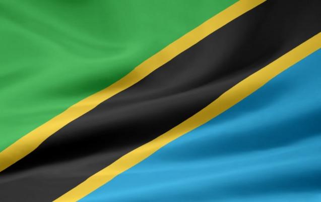 Tansanische Flagge von Juergen Priewe