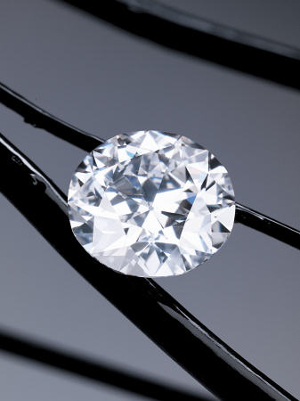 An Unmounted Circular-Cut Diamond Weighing 50 von 