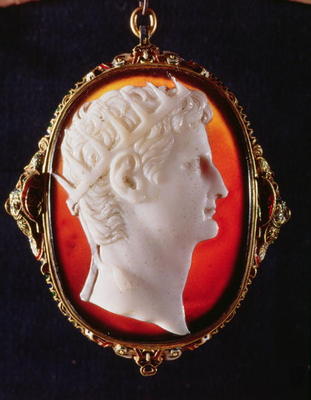 Marlborough Cameo of Caesar Augustus (63 BC-14 AD), c.54-68 AD (marble set in amber) von 