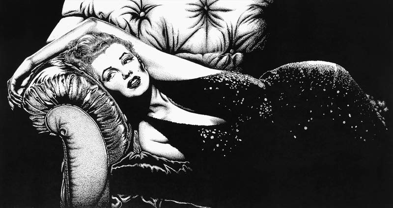 Marilyn Monroe auf dem Sofa von Stephen Langhans