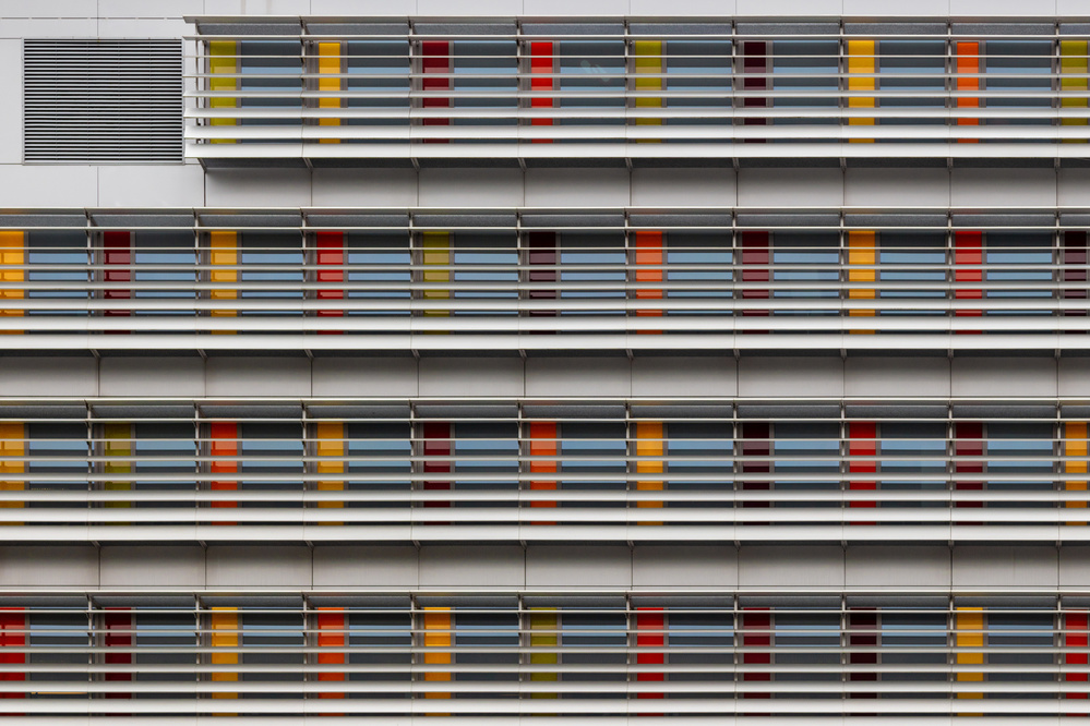Bildschirme und Farben von Theo Luycx
