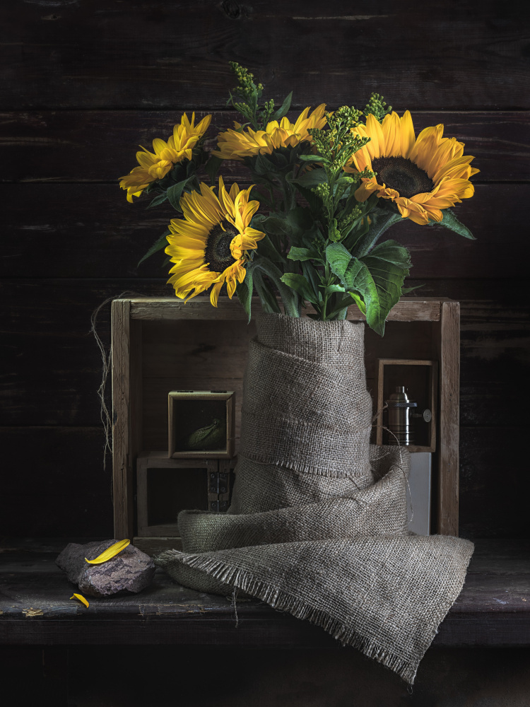 Stillleben mit Sonnenblumen 1 von Vadim Kulinsky